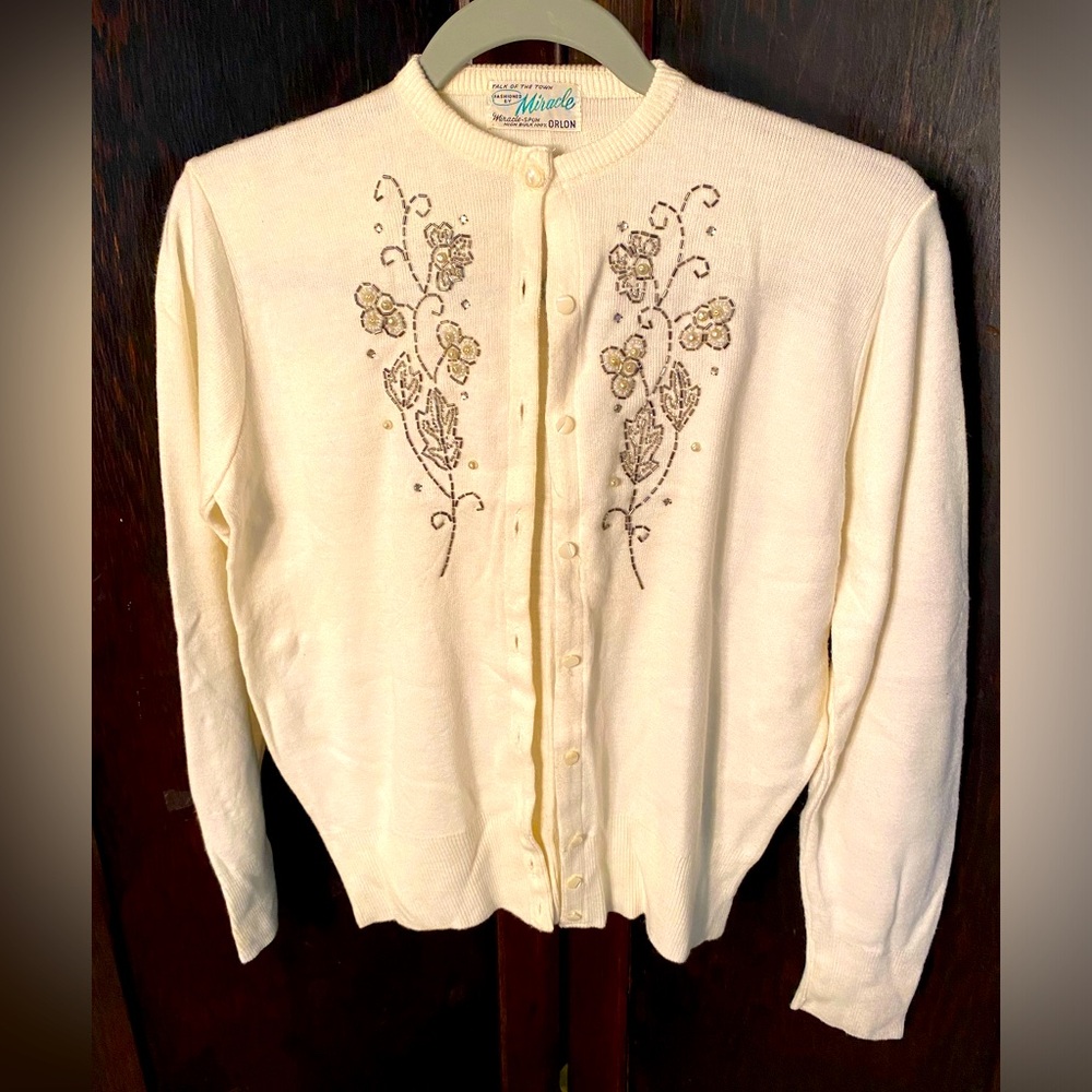 Fashioned By Miracle..Beautiful Cardigan..Size L